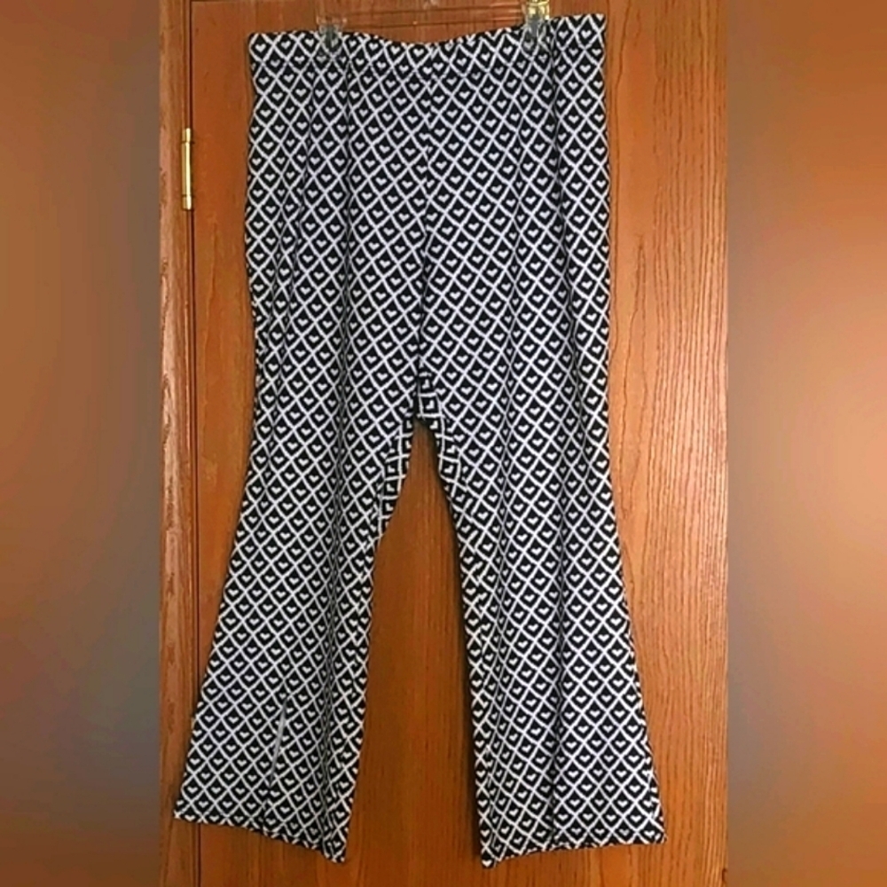 Shein Women's Plus Size Dress Pants Pull-on Elastic  Waist Black/White Size 3XL